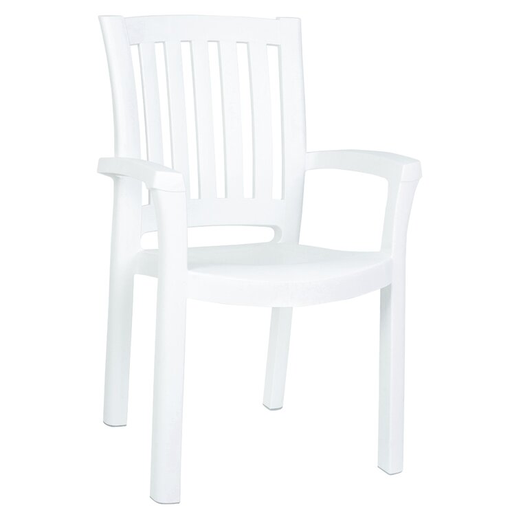 White plastic best sale patio chairs stackable